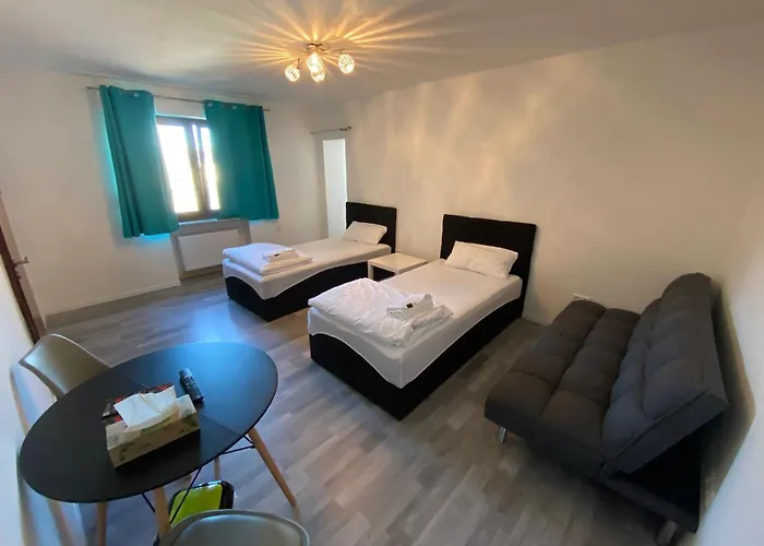 Rs Zimmervermietung 招待所 *